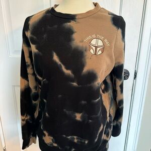 Her Universe Mandalorian sweatshirt